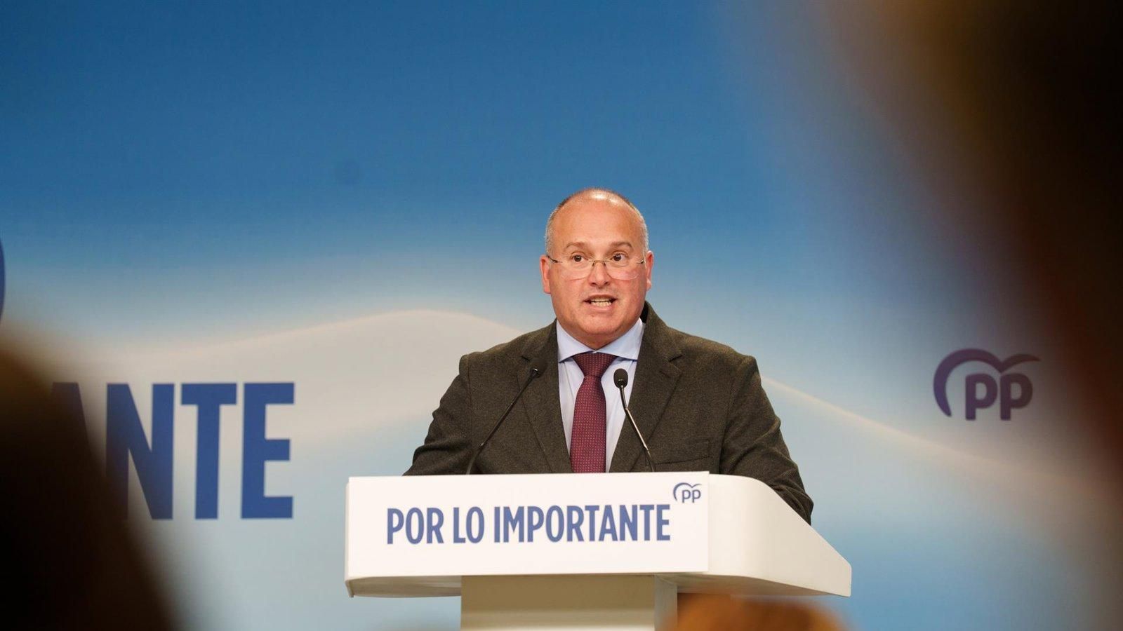 Tellado acusa a Sánchez de liderar un "Gobierno sin alma"