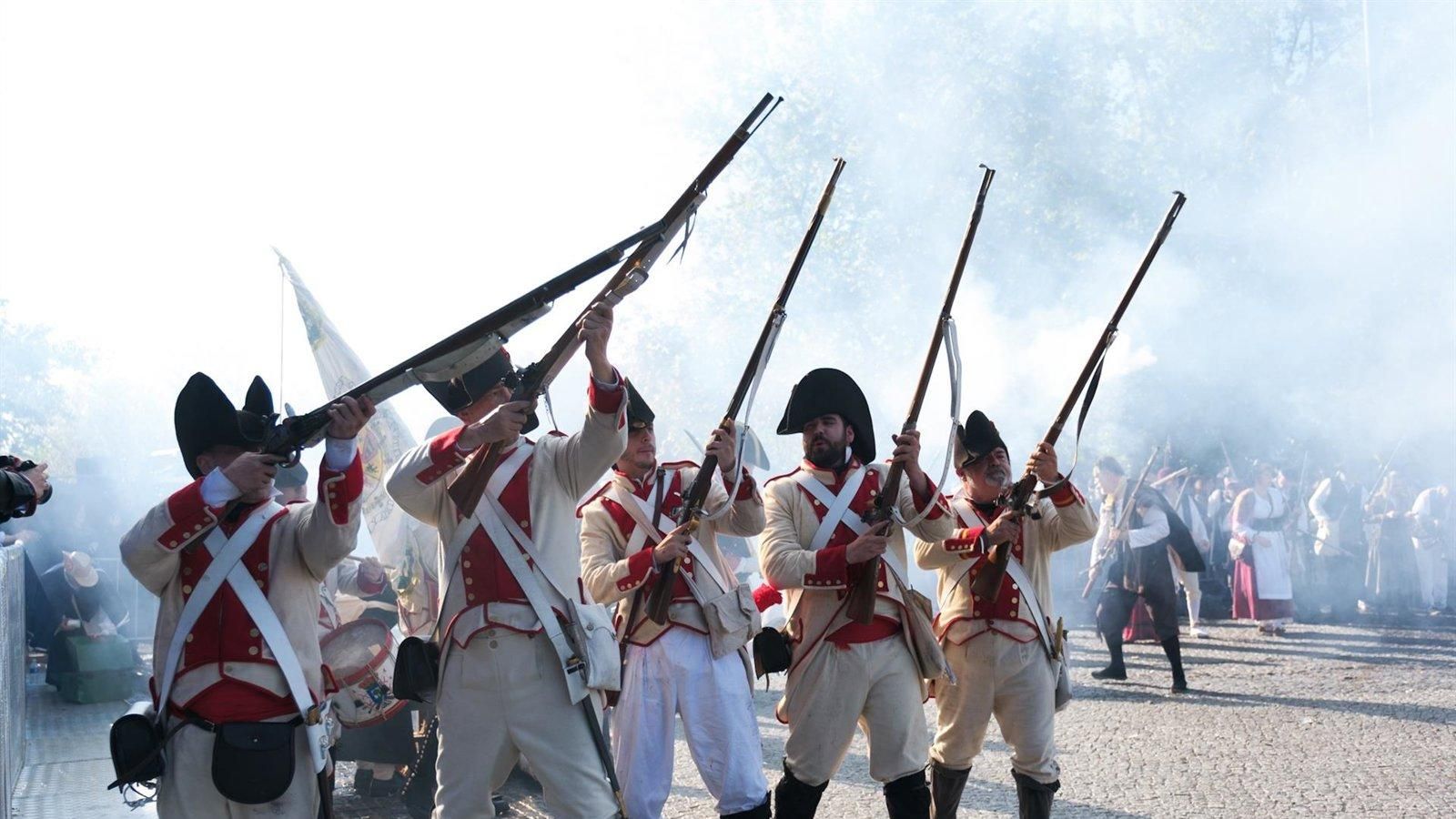La Puerta del Sol revive el levantamiento del 2 de mayo de 1808 ante miles de madrileños