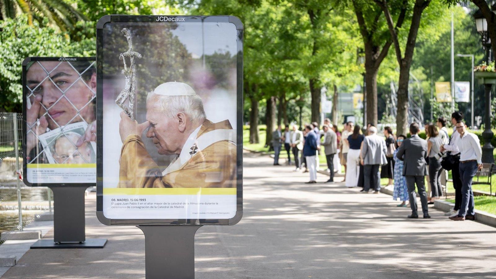 Recoletos repasa las visitas papales a Madrid con 22 fotografías
