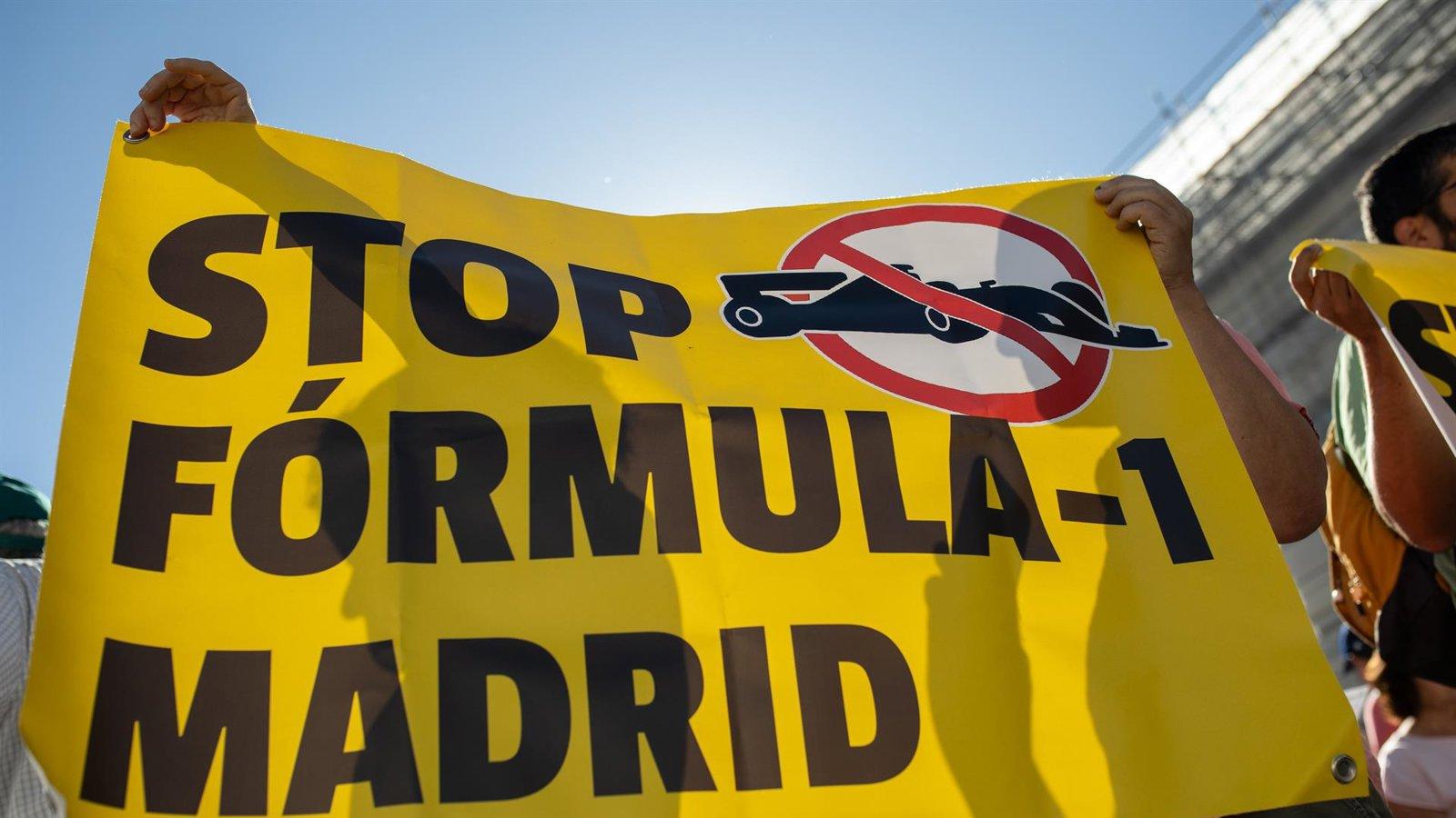 Vecinos de Hortaleza protestan contra el circuito de F1 en Madrid