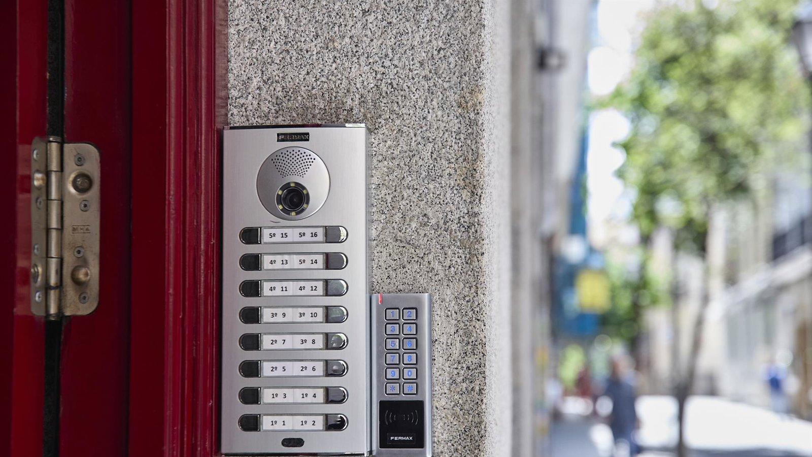 Los pisos turísticos ilegales en Madrid caen de 22.435 a 13.431 en un año