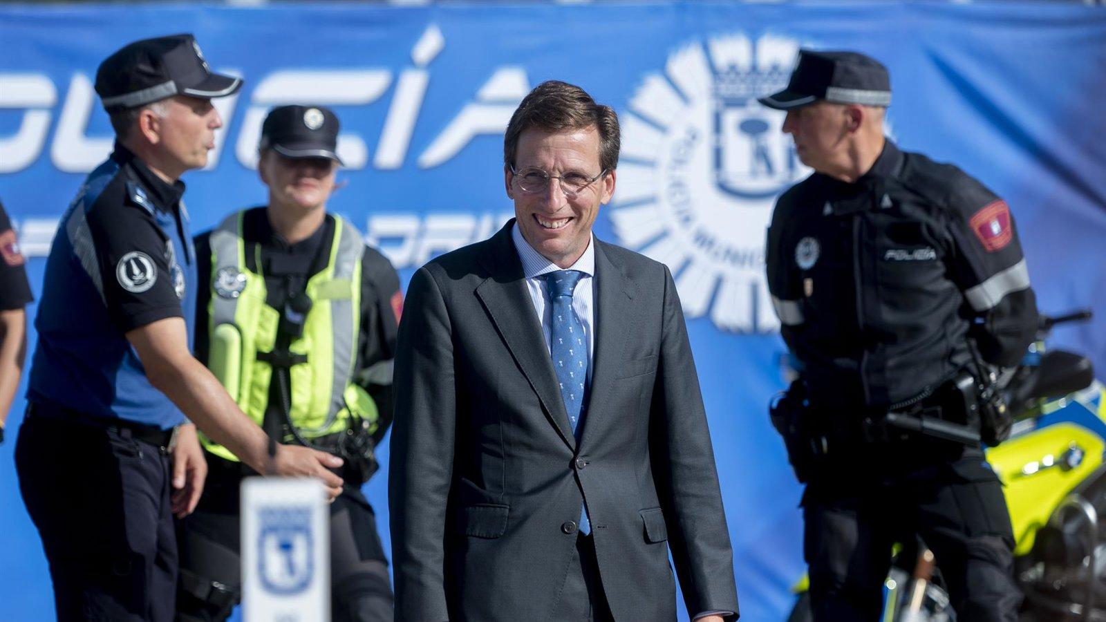 Almeida exige el fin de la tasa de reposición policial