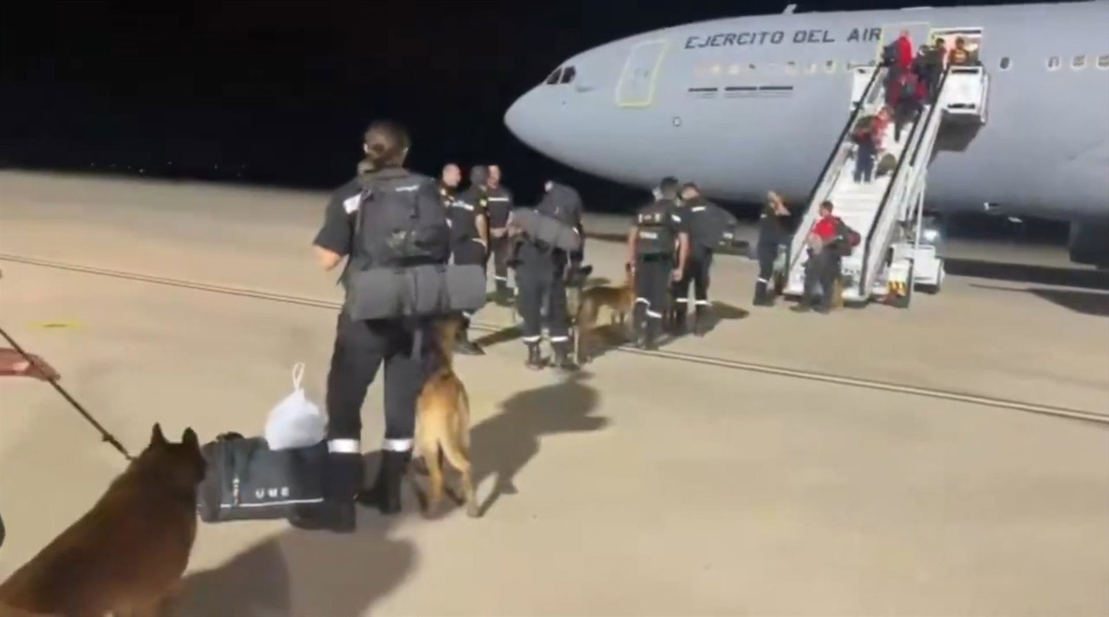 La UME pone rumbo a Venezuela para apoyar las labores de rescate