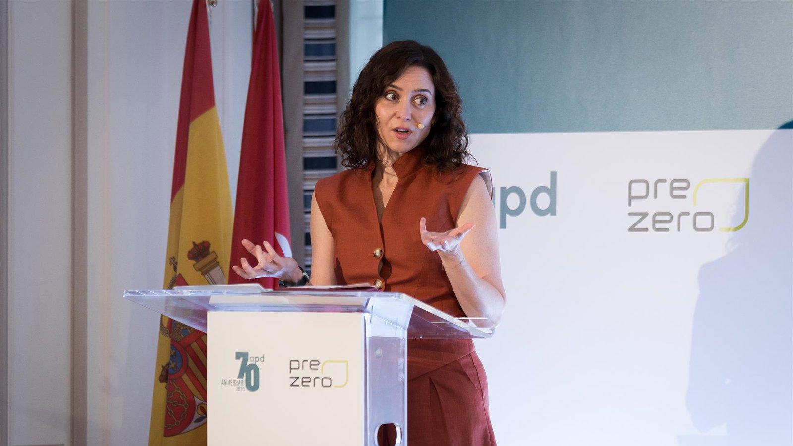 Ayuso acusa al Gobierno de usar la Ley de Nietos para "cambiar el censo electoral"