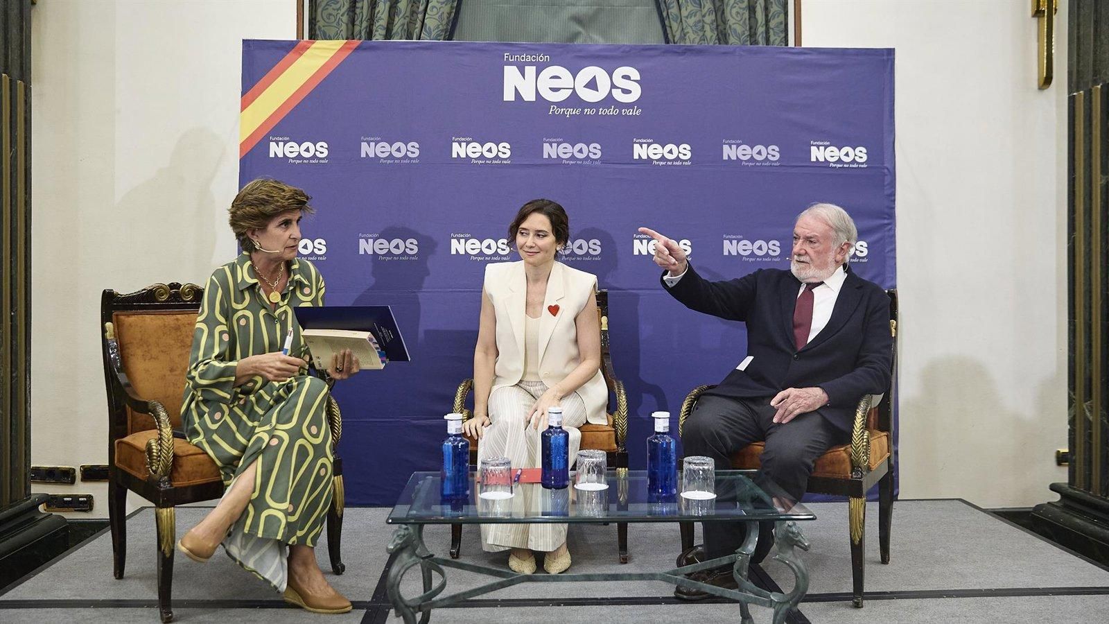 Ayuso acusa al Gobierno de ser "una mafia" y avisa: "Les queda muy poco"