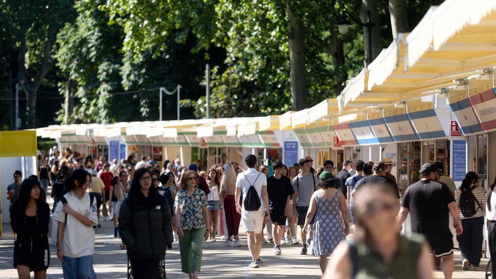 Mariano De Paco reivindica Madrid como "una región muy lectora" y augura récord de visitantes en la Feria del Libro