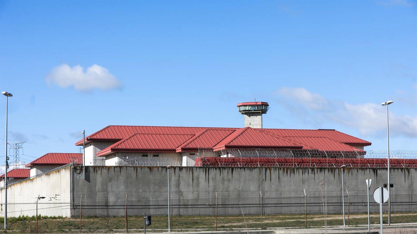 CSIF denuncia que un interno golpeó a una funcionaria en el Centro Penitenciario Madrid III de Valdemoro