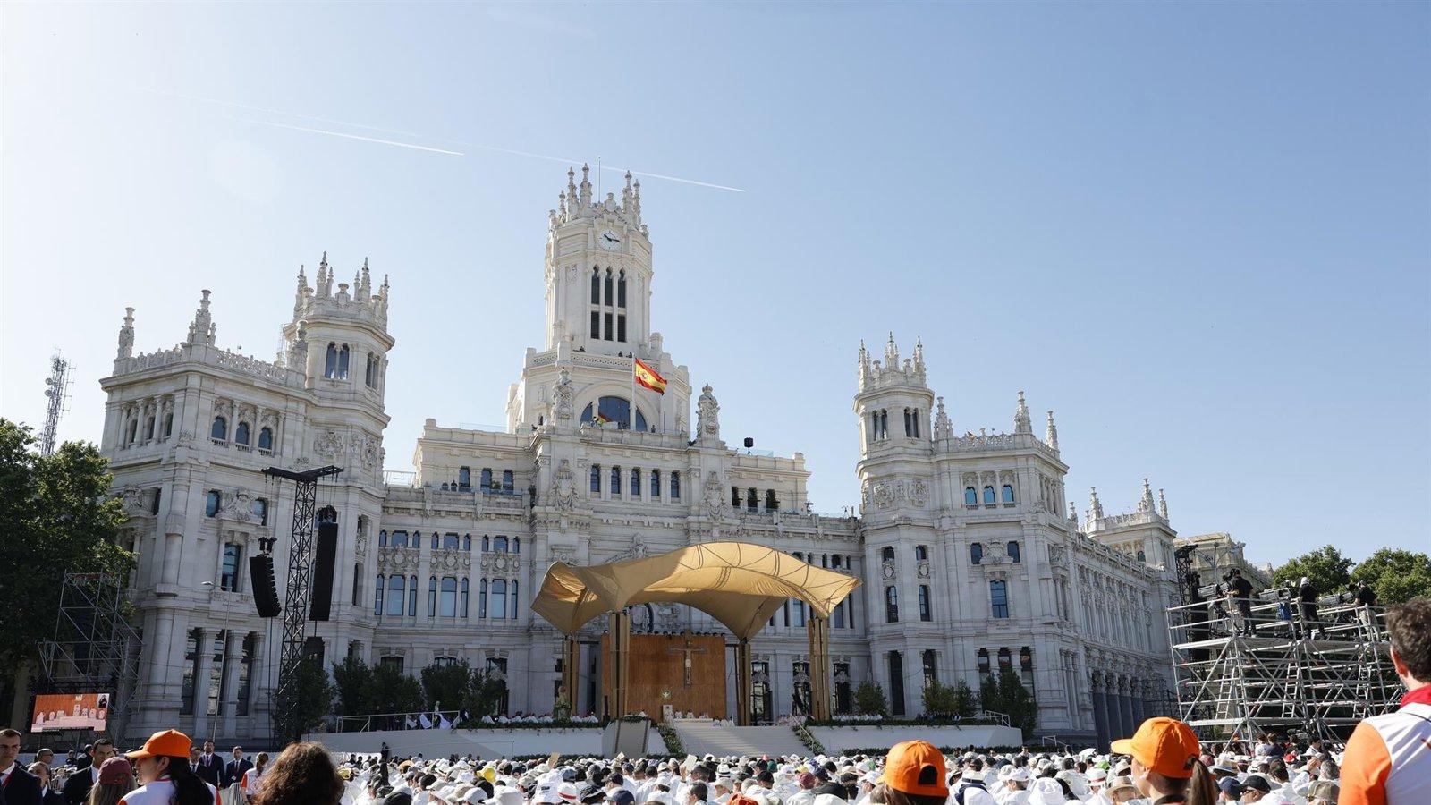 La misa del Papa reúne a más de un millón de personas