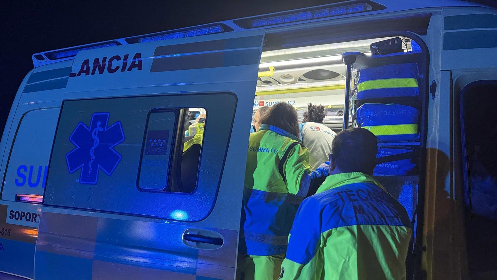 Dos personas resultan gravemente heridas tras salirse de la vía una motocicleta en Humanes