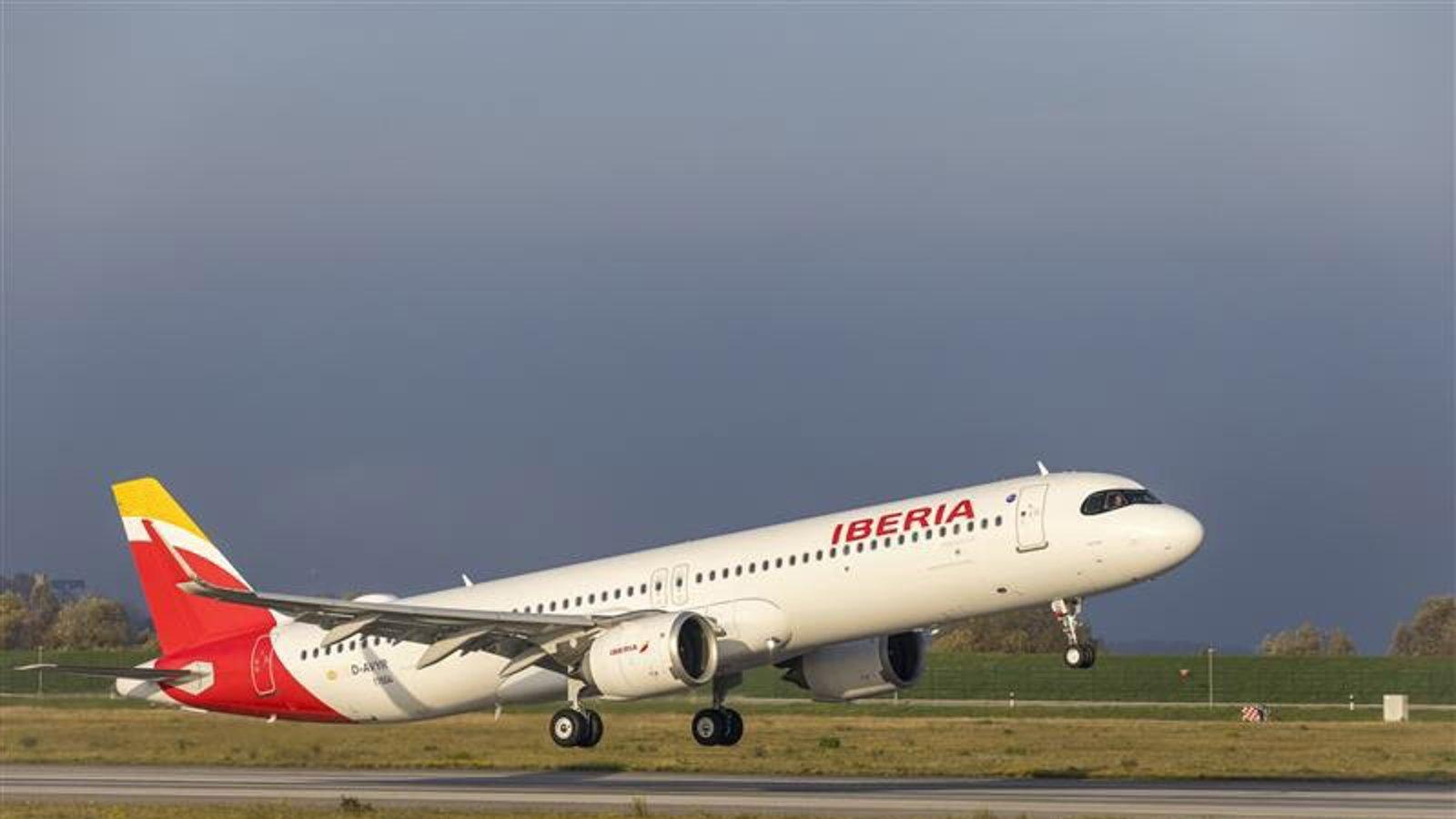 Iberia estrena la ruta entre Madrid y Toronto con cinco vuelos semanales este verano