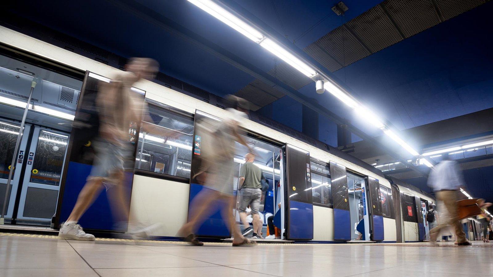 Metro instala 40 equipos de refrigeración en 20 estaciones de las líneas 1 y 5