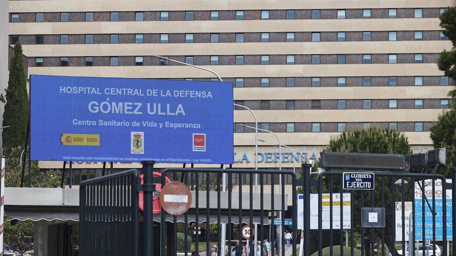 Los contactos en cuarentena del Gómez Ulla abandonan el hospital excepto el caso positivo