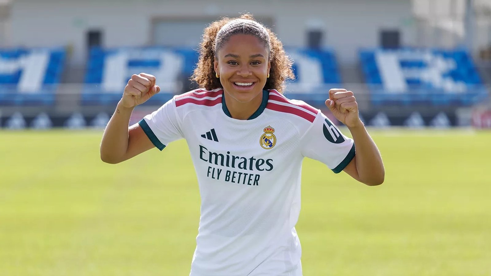 El Real Madrid ficha a la delantera sueca Schröder hasta 2030