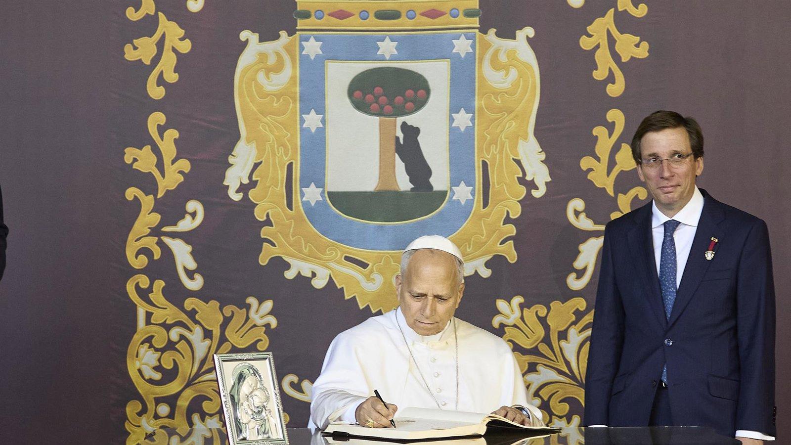 Más de 800 atenciones de Samur y ningún incidente grave durante la visita del Papa