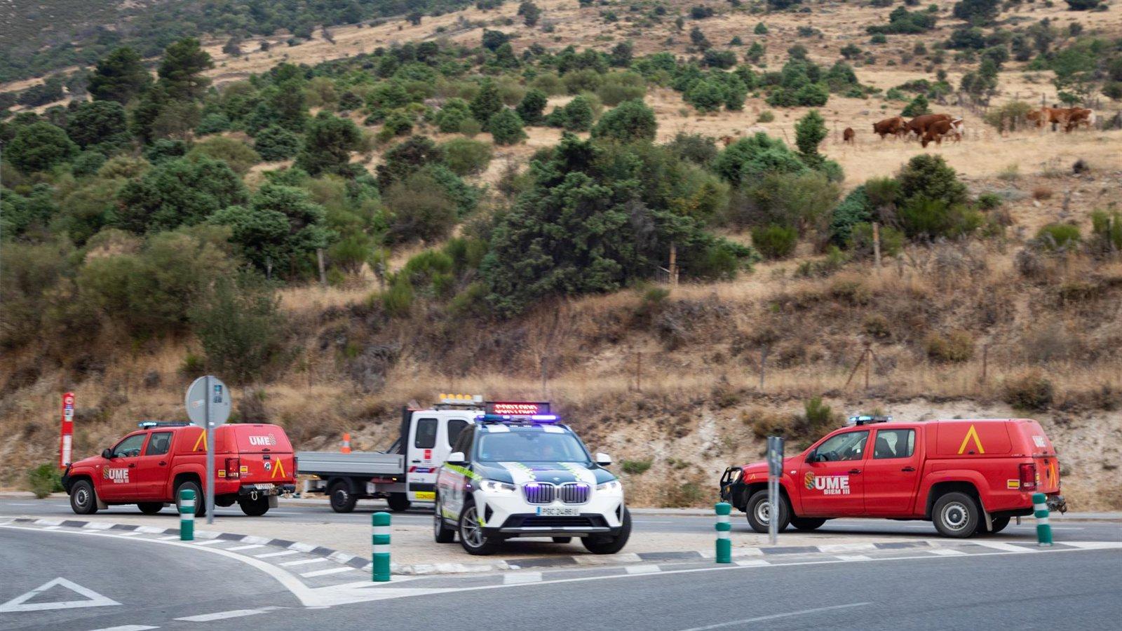 Los alcaldes de Valdemaqueda y Robledo piden intensificar las labores para acabar con el incendio