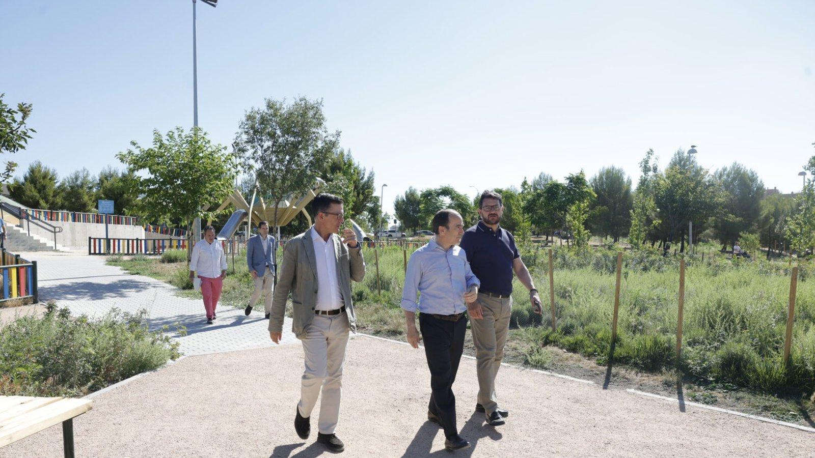 Villa de Vallecas estrena un parque renovado con calistenia, picnic y 430 nuevos árboles