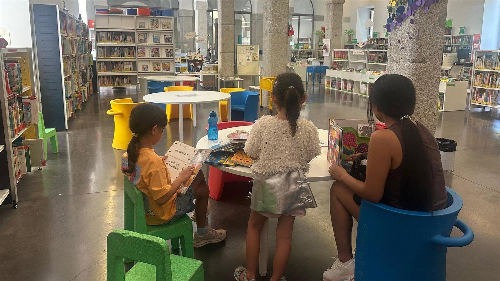Las bibliotecas de Madrid se convierten en refugio frente al calor estival