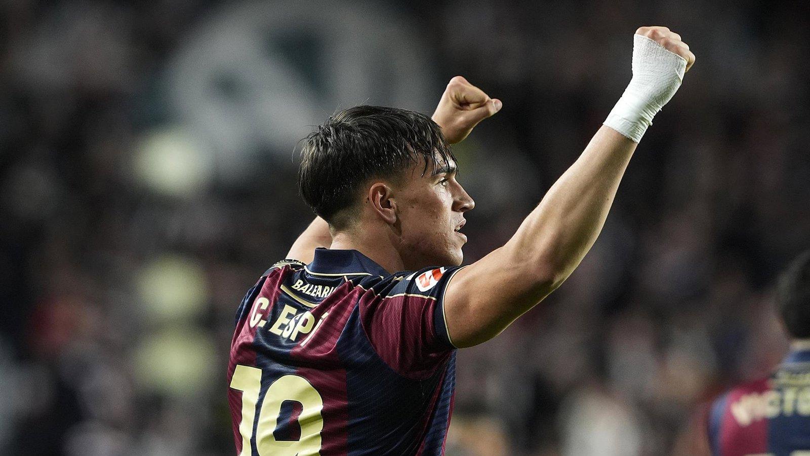 El Real Madrid ficha al delantero Carlos Espí
