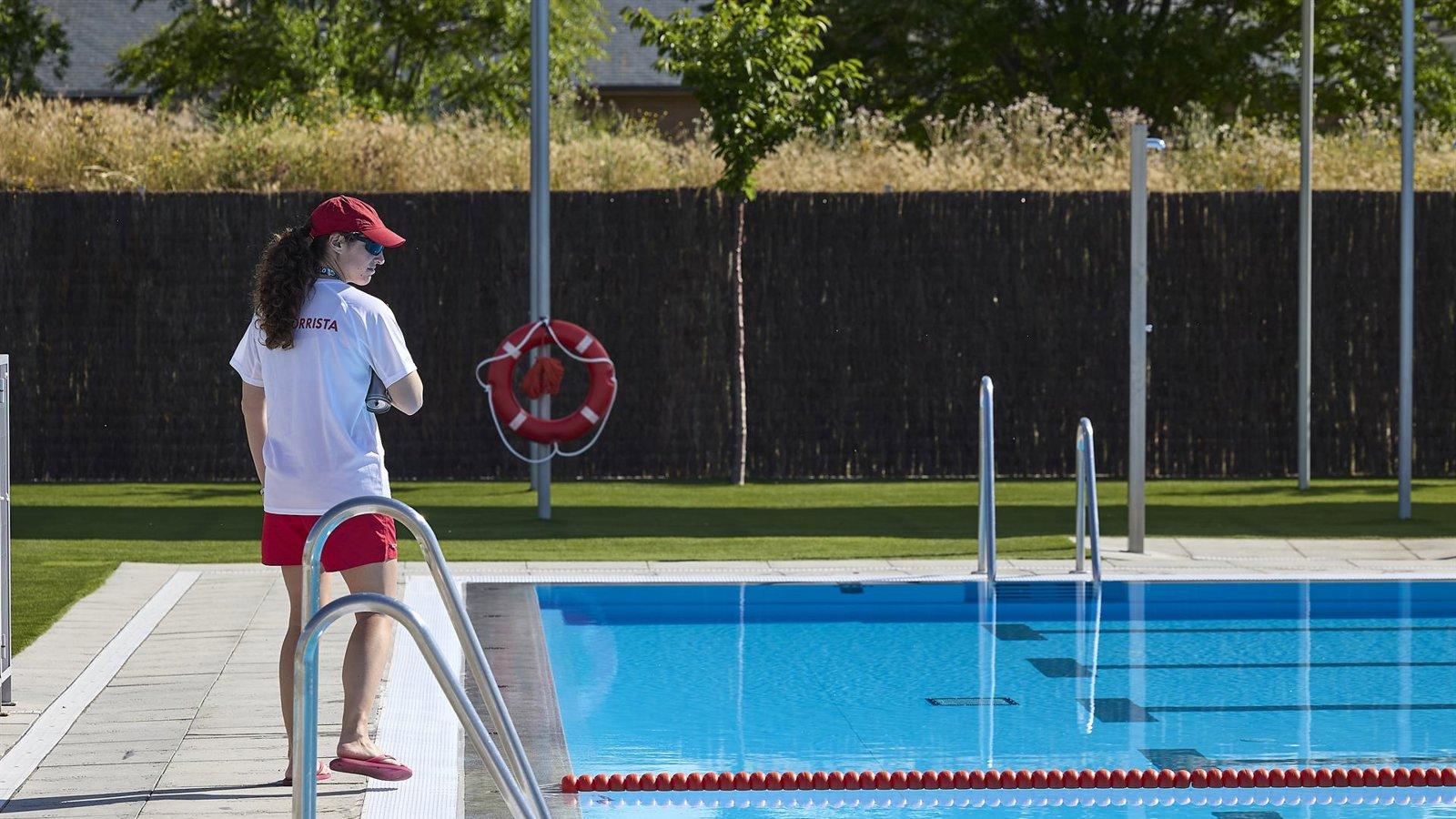 Trabajadores de piscinas municipales denuncian agresiones y amenazas