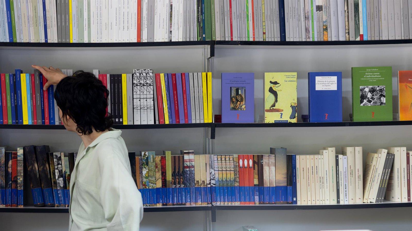 Más Madrid denuncia la "cuerda floja" de las librerías por presión inmobiliaria