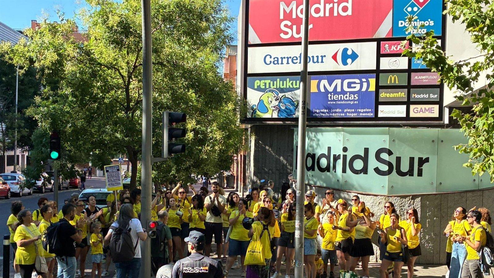 Educadoras Infantiles protestan contra la ayuda al concebido no nacido