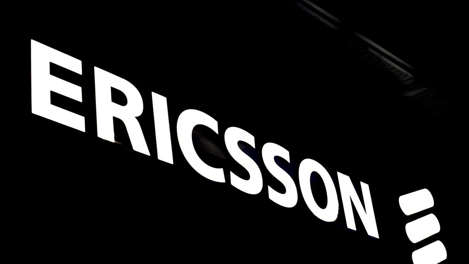 Ericsson cae un 12,6 por ciento tras caída de los beneficios