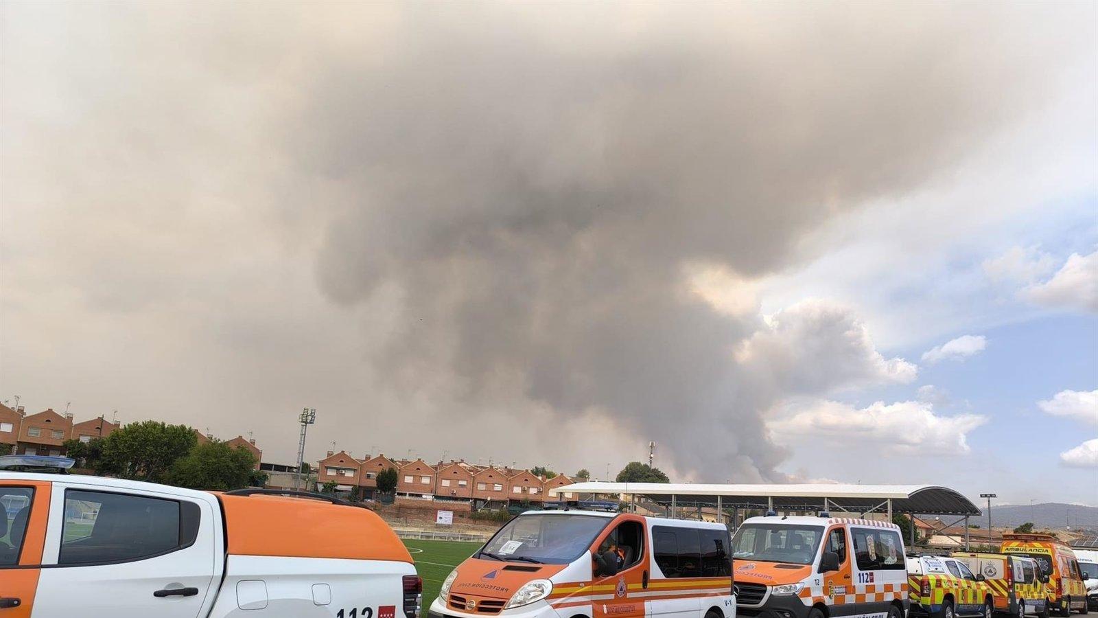 Voluntarios de Fresno de Torote apoyan labores en Villa del Prado