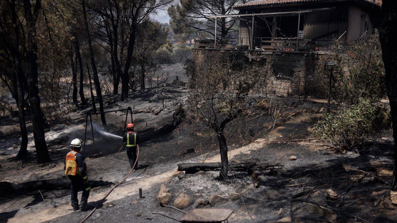 La Comunidad de Madrid sufre tres incendios simultáneos con confinamientos, desalojos y vías cortadas