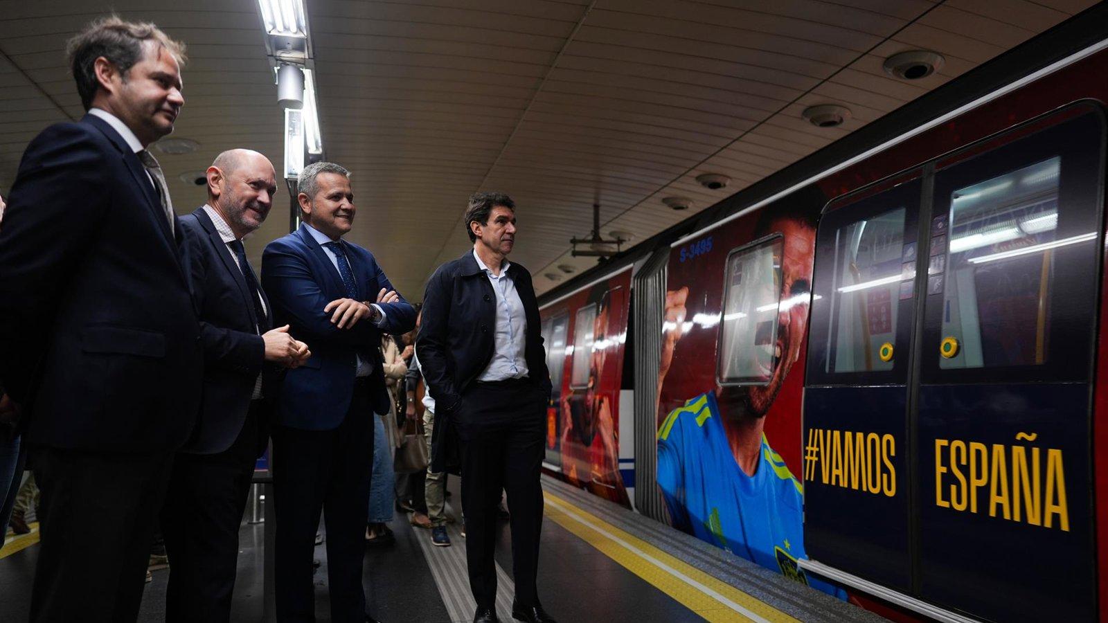 Metro refuerza el servicio en cuatro líneas para la final del Mundial