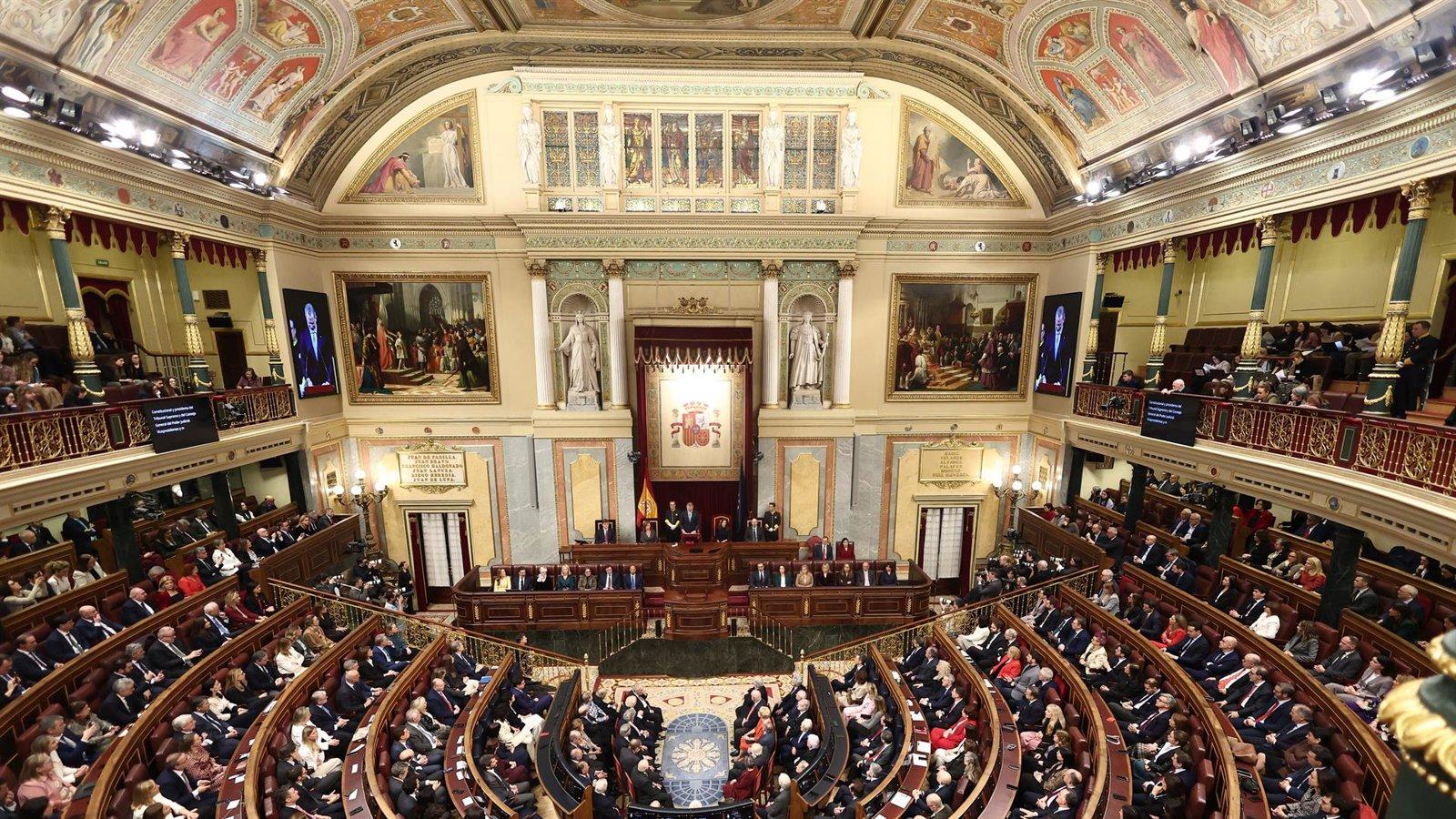 Subvenciones estatales a formaciones: PP, PSOE y Sumar lideran