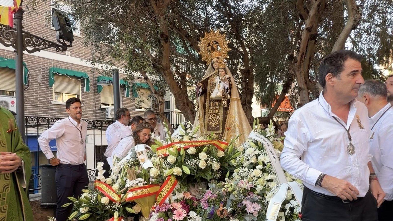 Conciertos, desfiles y actividades llenan Pozuelo en fiestas del Carmen