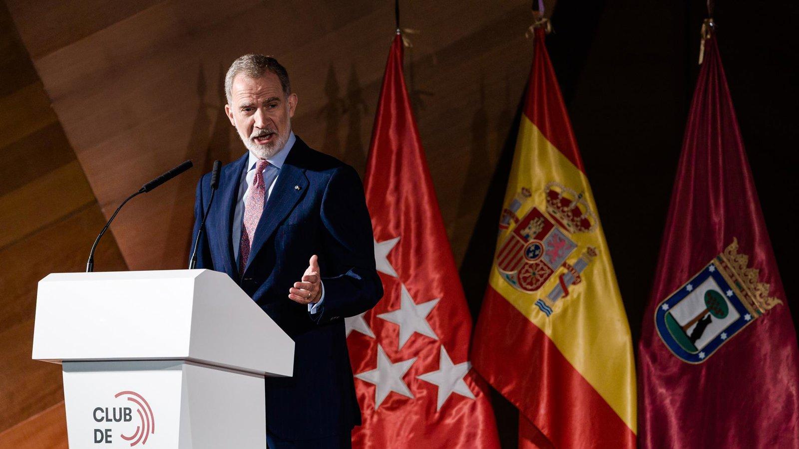 Última hora: Incendios escalan a 80.000 afectados; Rey Felipe VI contacta con alcaldes