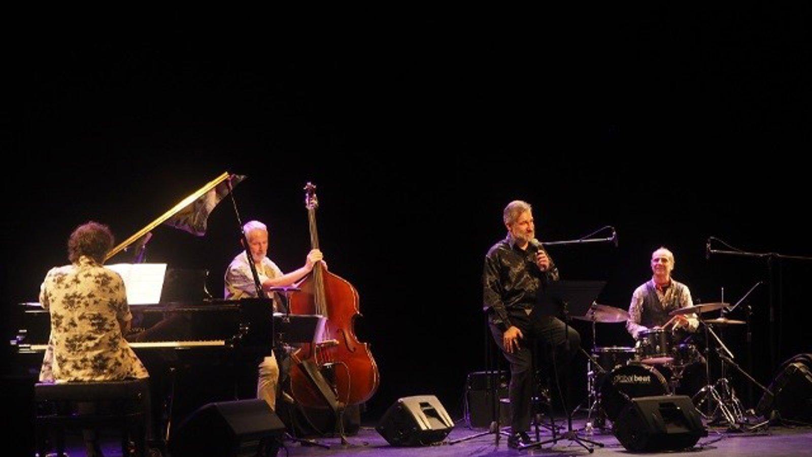 Las Rozas clausura 'Veranísimos' con un homenaje a Joan Manuel Serrat