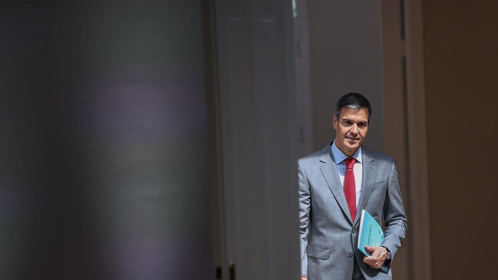 Sánchez califica de "causas políticas" los procedimientos contra su hermano