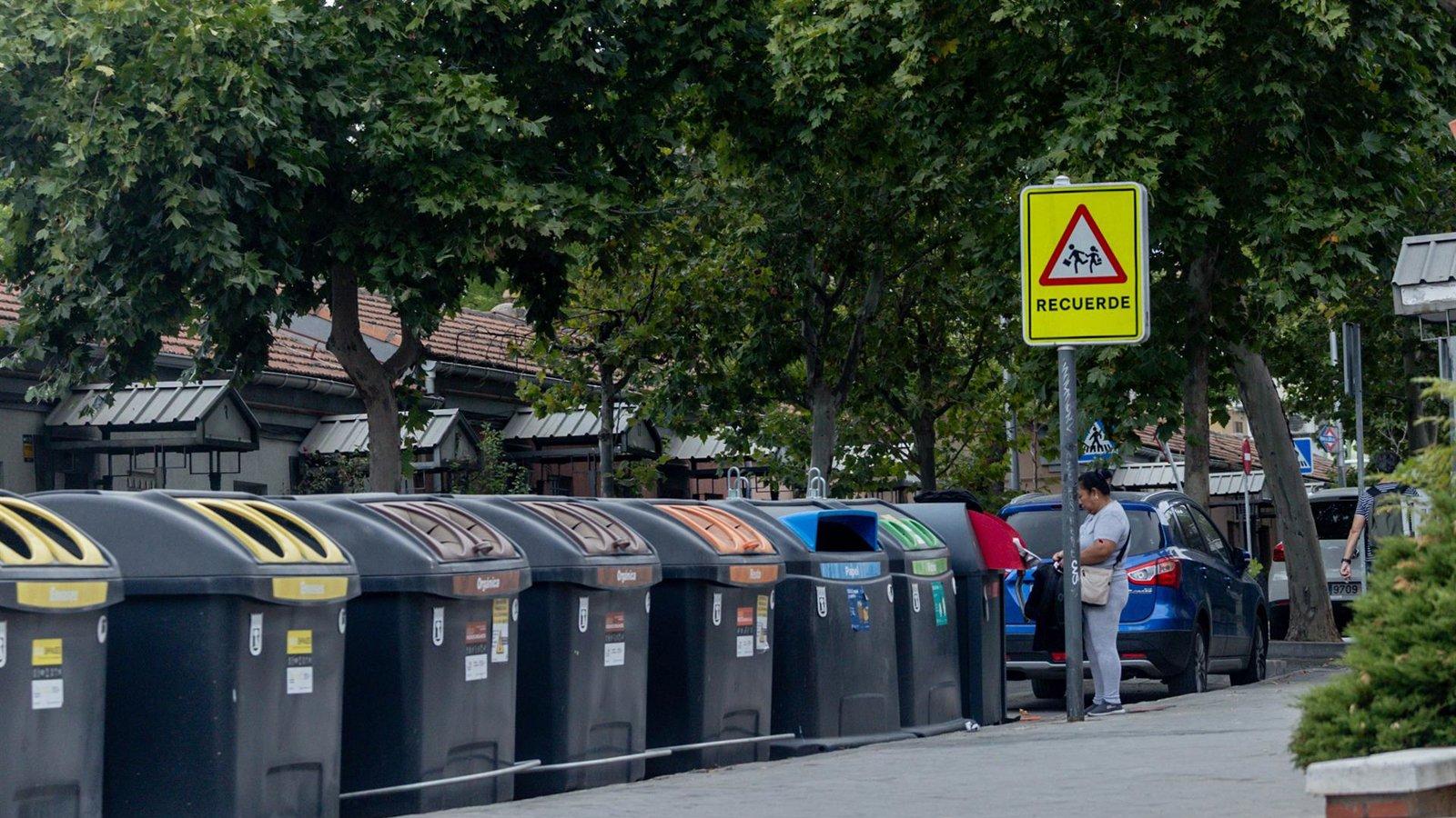 Sanz insiste en que Madrid mantendrá la tasa de basuras por obligación