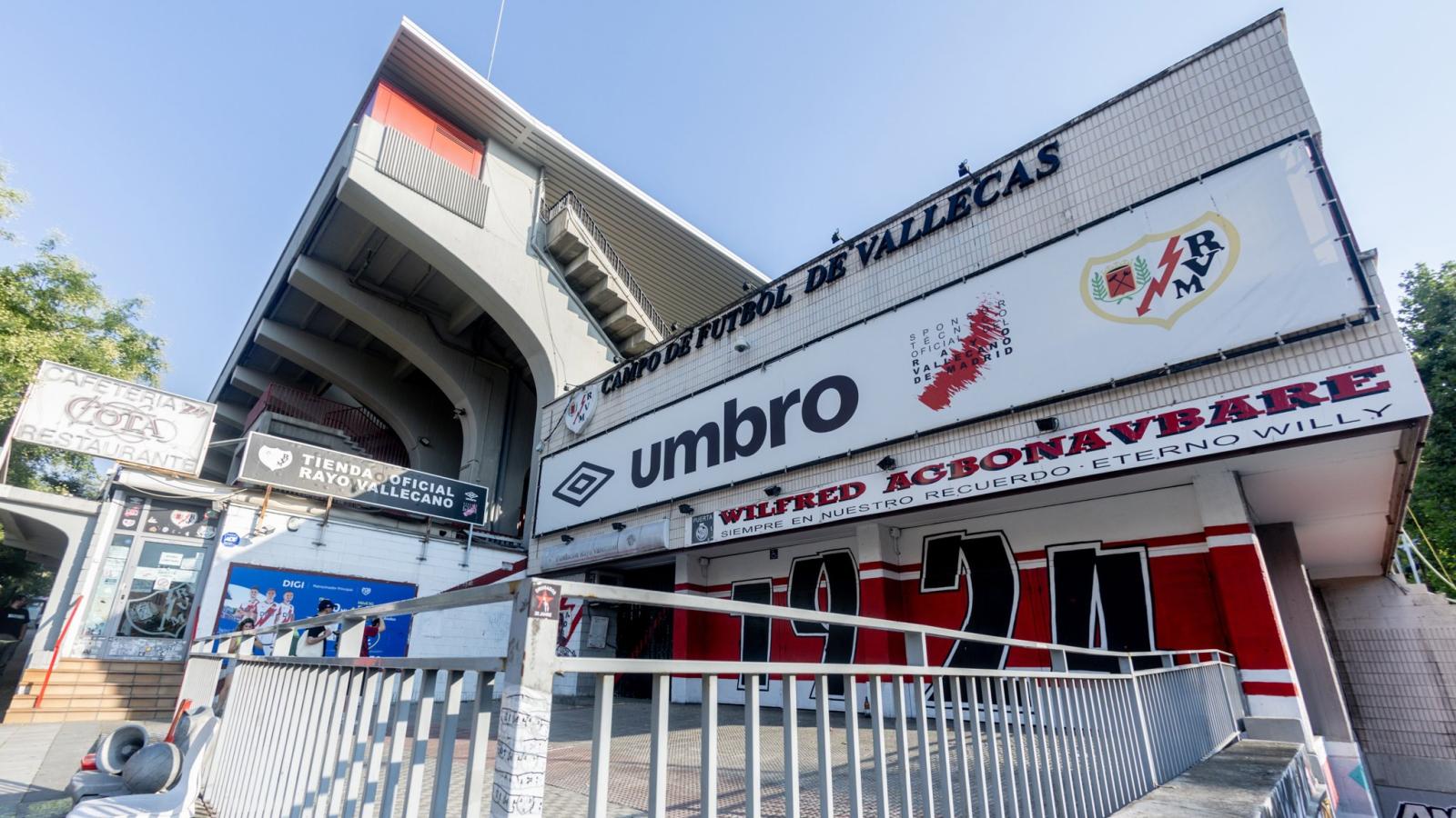 El Rayo-Alavés se jugará en Butarque por la situación de Vallecas El Rayo-Alavés se jugará en Butarque por la situación de Vallecas