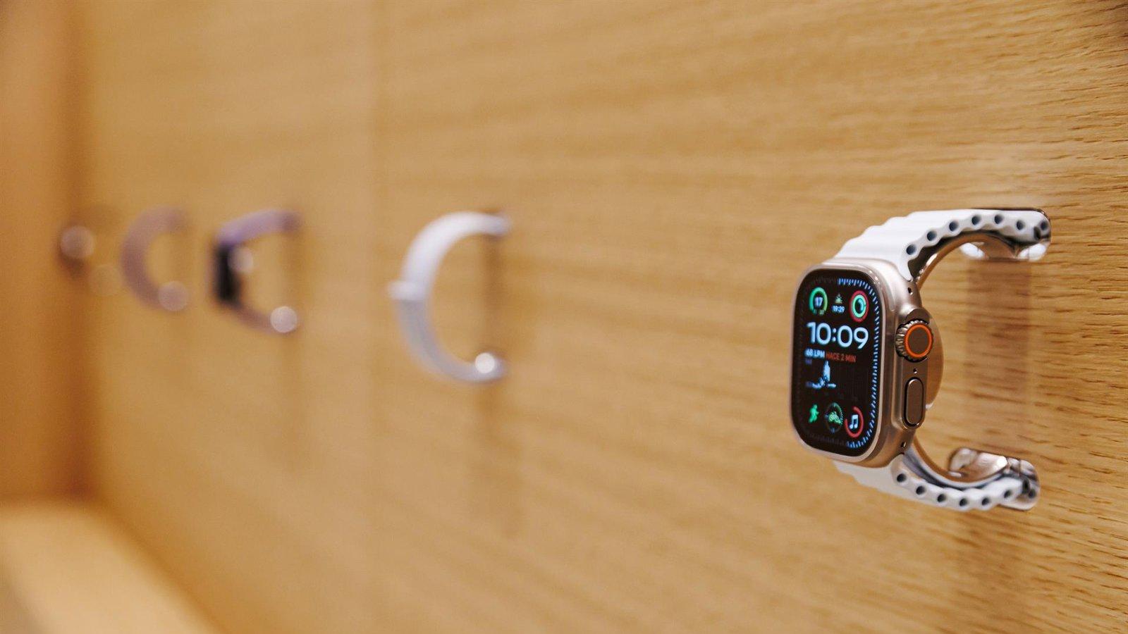 Apple considera lanzar pulseras sin pantalla junto a nuevos relojes