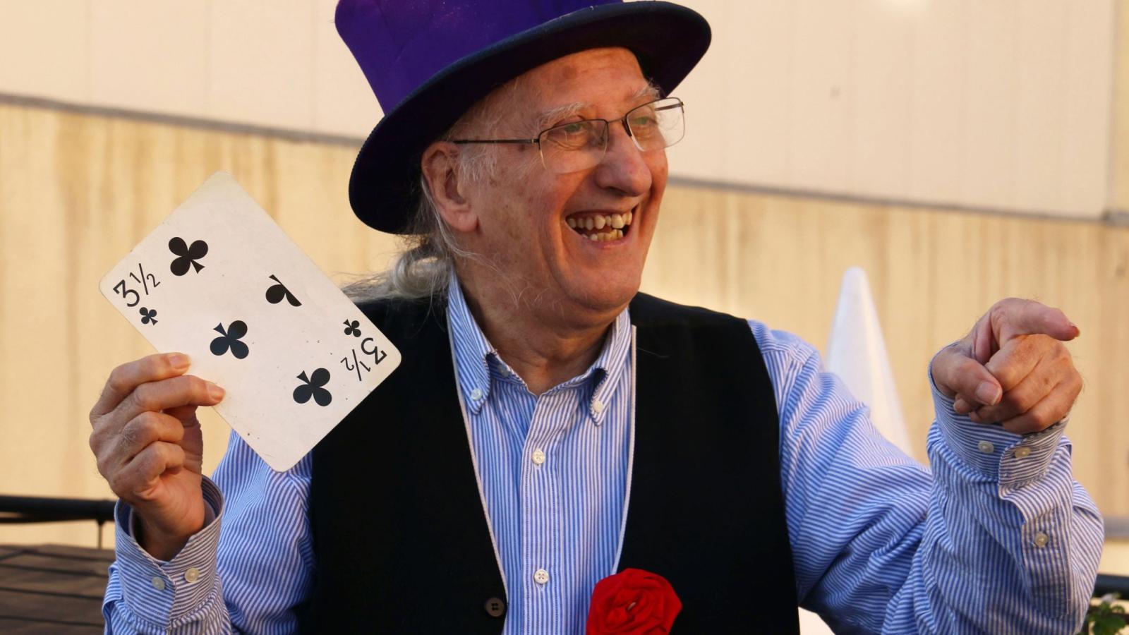 Madrid despide al mago Juan Tamariz a los 83 años