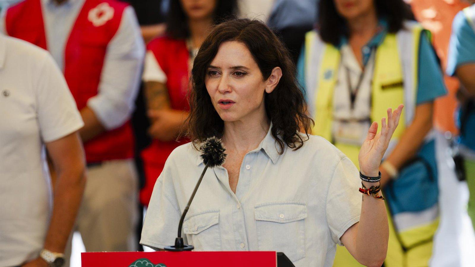 Ayuso acusa a la izquierda de ignorar la inmigración Ayuso acusa a la izquierda de ignorar la inmigración