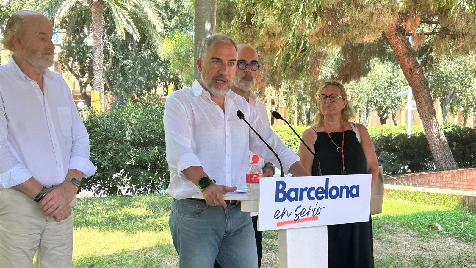 Bendodo acusa a Sánchez de no estar al frente de la crisis migratoria