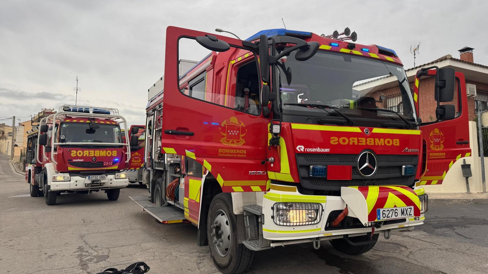 La Comunidad de Madrid moviliza bombas y helicópteros al incendio de Galápagos (Guadalajara)
