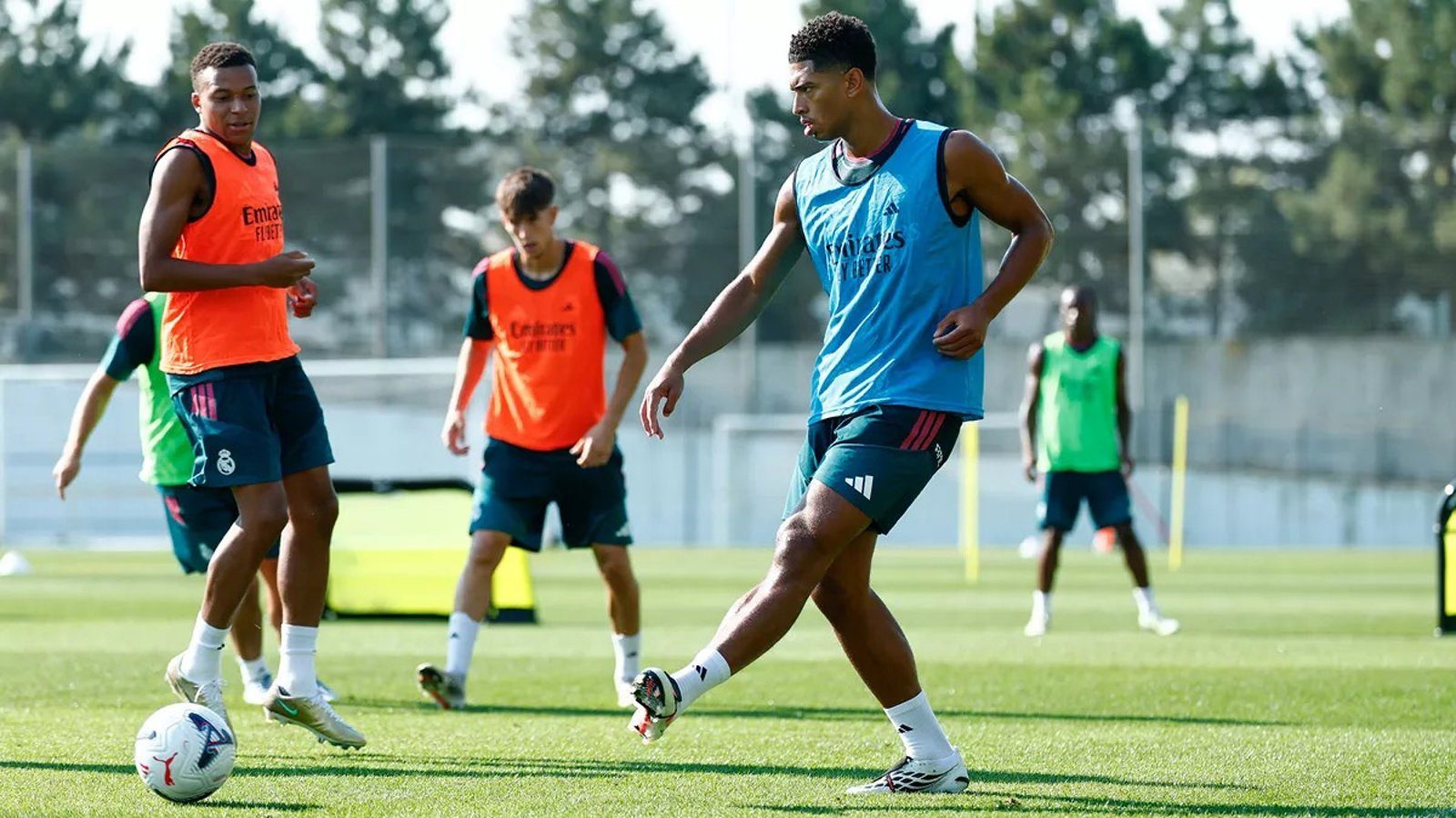 Bellingham se reincorpora a los entrenamientos del Real Madrid Bellingham se reincorpora a los entrenamientos del Real Madrid