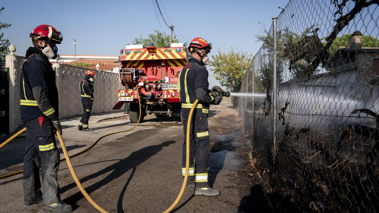 La Comunidad sube la tasa de Bomberos y el PSOE denuncia el coste La Comunidad sube la tasa de Bomberos y el PSOE denuncia el coste
