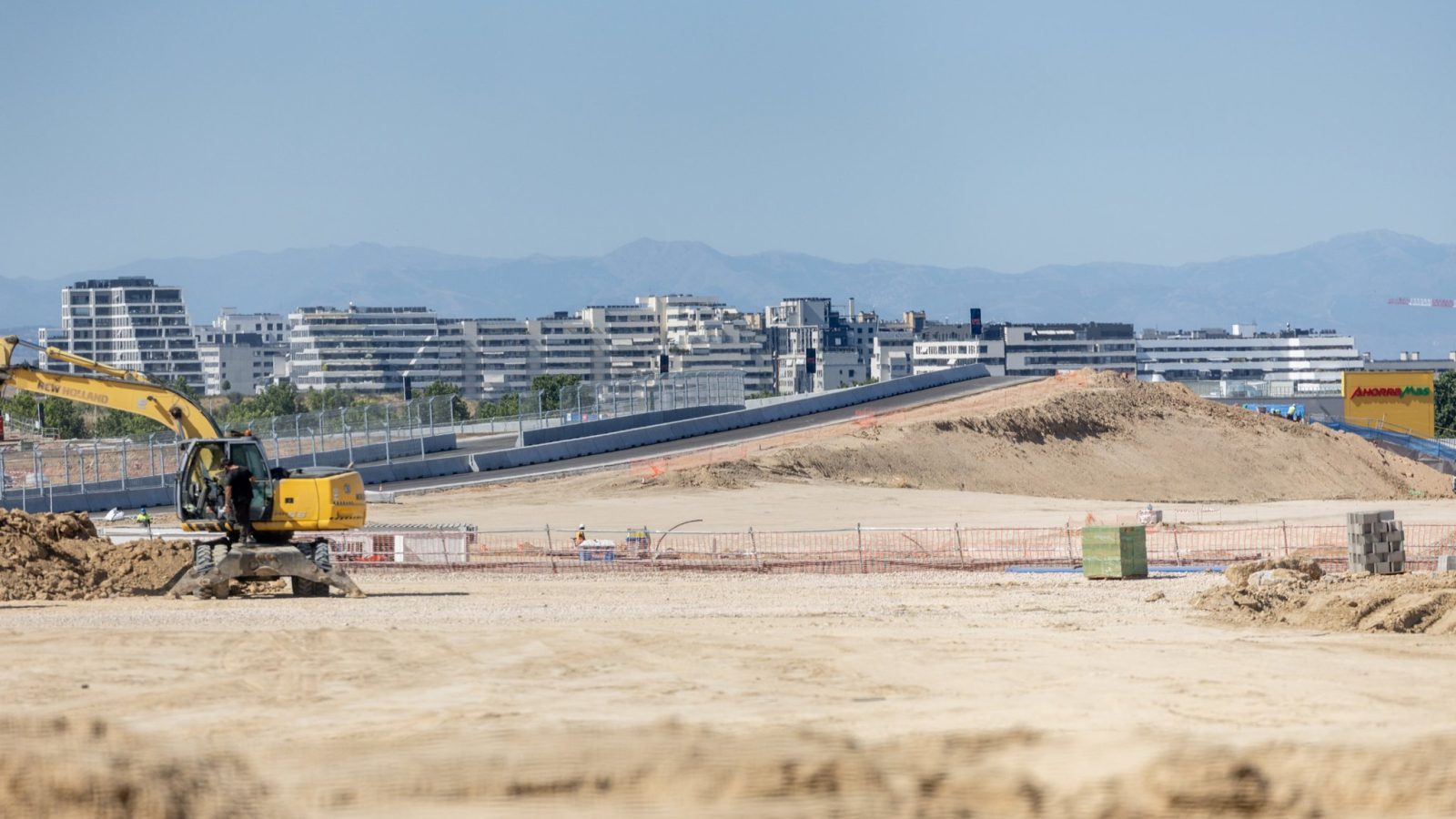 La Comunidad defiende el «éxito» de la F1 y su atención a los vecinos La Comunidad defiende el «éxito» de la F1 y su atención a los vecinos