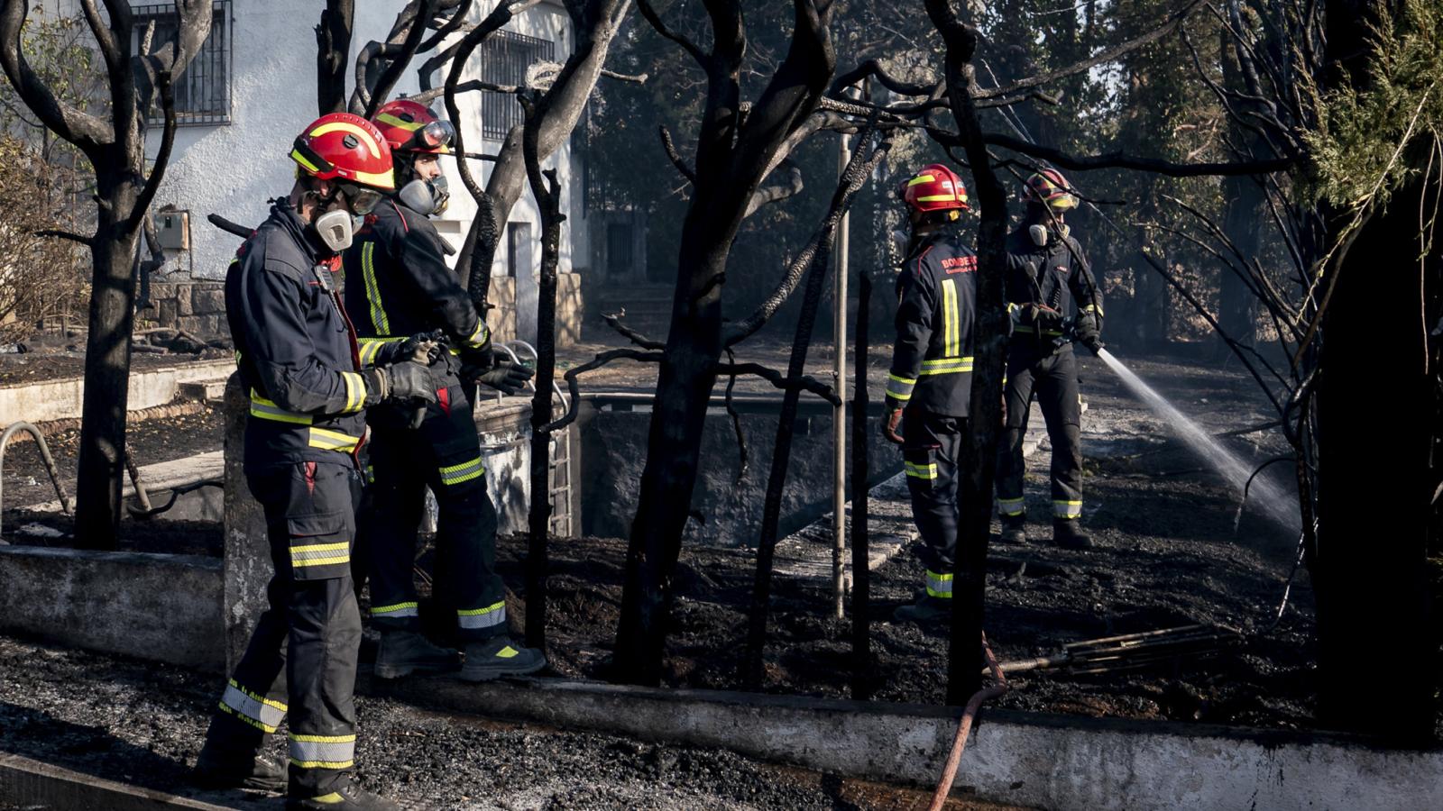 La Comunidad de Madrid rebaja a nivel 1 el incendio forestal de Aldea del Fresno La Comunidad de Madrid rebaja a nivel 1 el incendio forestal de Aldea del Fresno