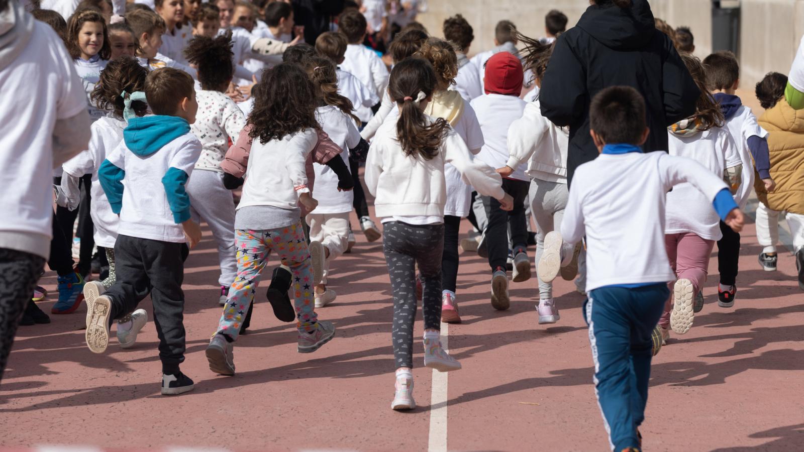 El gasto en material escolar alcanza los 505,16 euros por alumno El gasto en material escolar alcanza los 505,16 euros por alumno