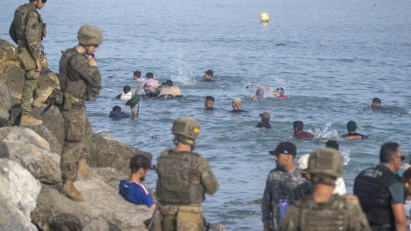 Un brote de sarna afecta a 24 militares en Ceuta