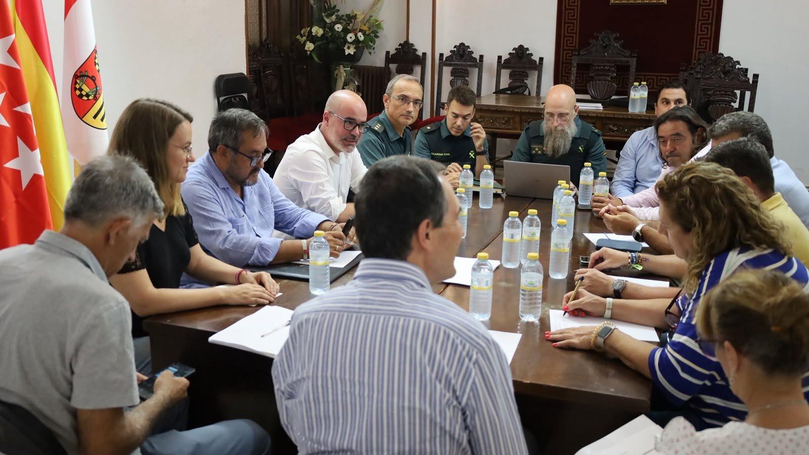 Delegación del Gobierno se reúne con los alcaldes de la Sierra Oeste Delegación del Gobierno se reúne con los alcaldes de la Sierra Oeste