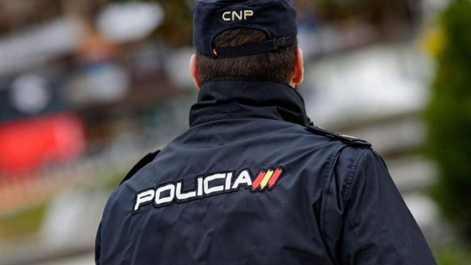 La Policía Nacional desmantela un 'narcopiso' en Tetuán y detiene a dos hombres La Policía Nacional desmantela un 'narcopiso' en Tetuán y detiene a dos hombres