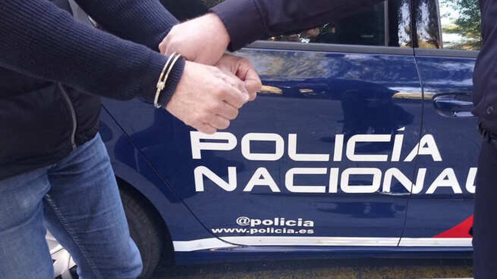 Desarticulada una organización criminal de prostitución en Móstoles Desarticulada una organización criminal de prostitución en Móstoles
